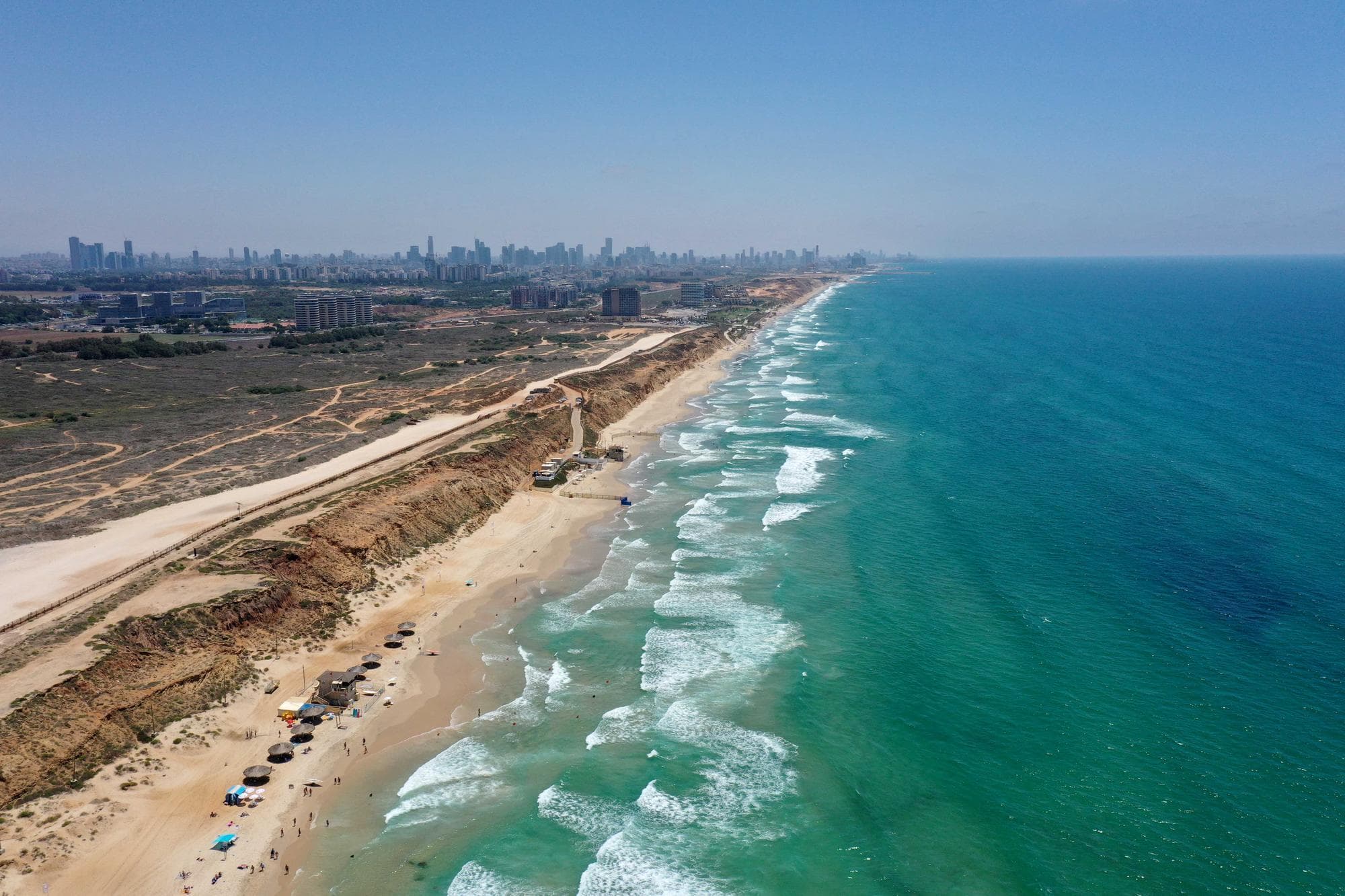 อิสราเอลพบ ‘เหล็กดิบ’ เก่าแก่ 2,600 ปี บนซากเรือโบราณในทะเลเมดิเตอร์เรเนียน