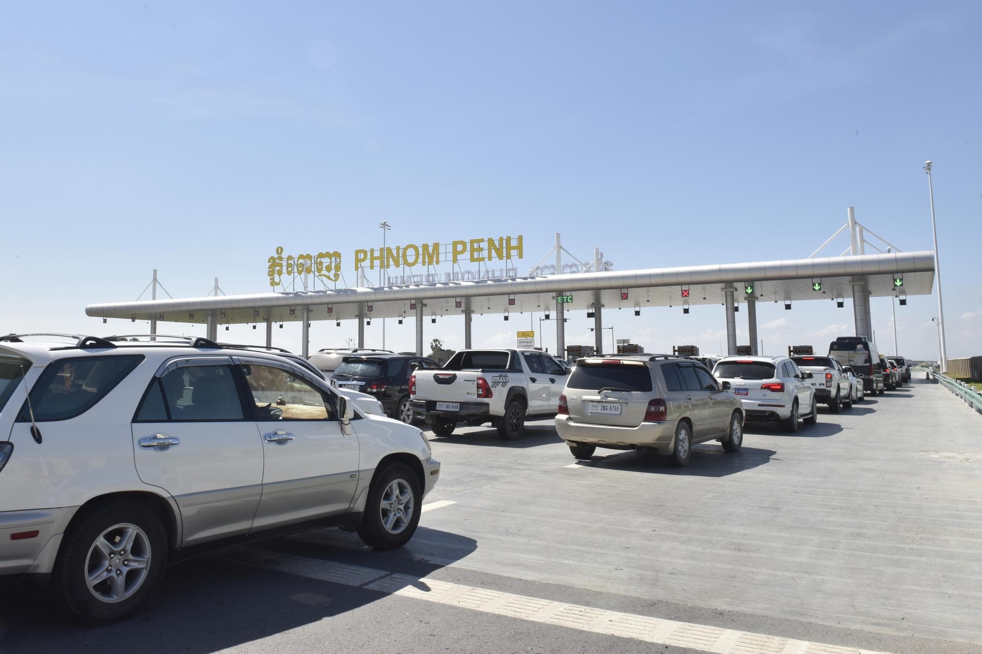 กัมพูชาลดภาษีนำเข้า-VAT ‘น้ำมันเชื้อเพลิง’ พยุงราคาขายปลีก