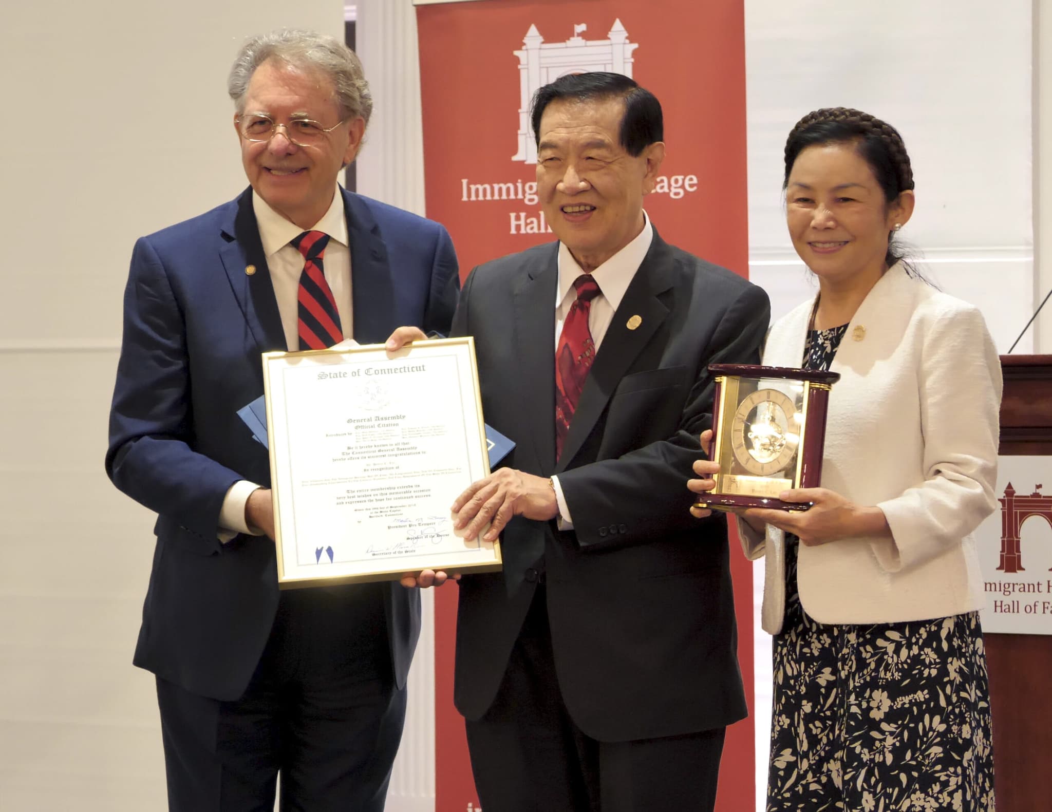 ‘เฮนรี ซี. ลี’ นักนิติวิทย์จีน-อเมริกันชื่อดัง ถึงแก่กรรมในสหรัฐฯ ด้วยวัย 87 ปี