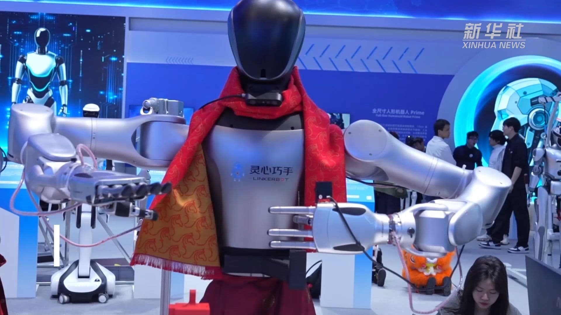 หุ่นยนต์สวมมือกลอัจฉริยะโชว์ ‘ร้อยด้ายเข้ารูเข็ม’ ง่ายดายภายใน 20 วิ