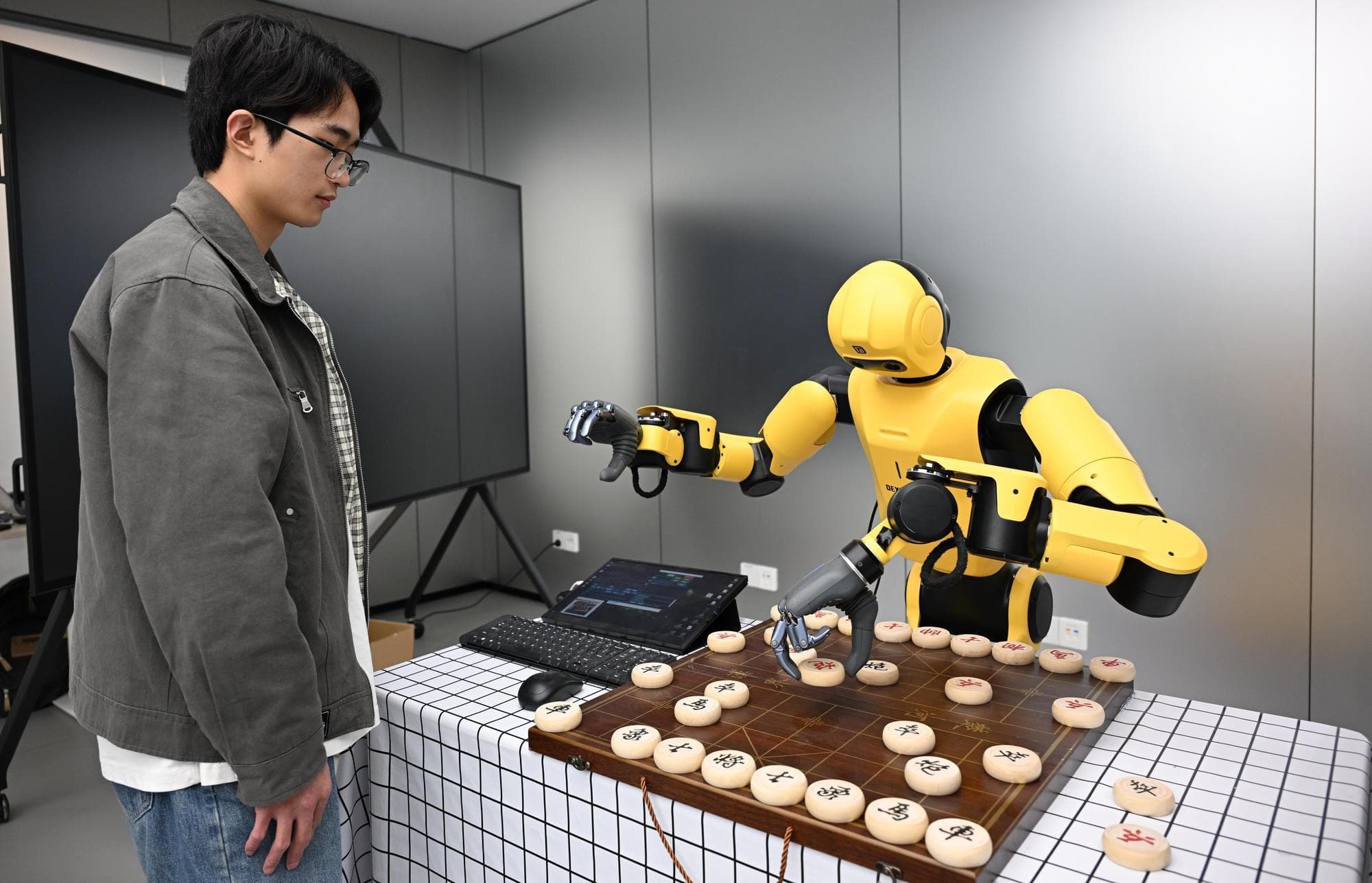 กวางตุ้งพัฒนา ‘เอไอเชิงกายภาพ’ เล็งใช้งานหลายภาคส่วน