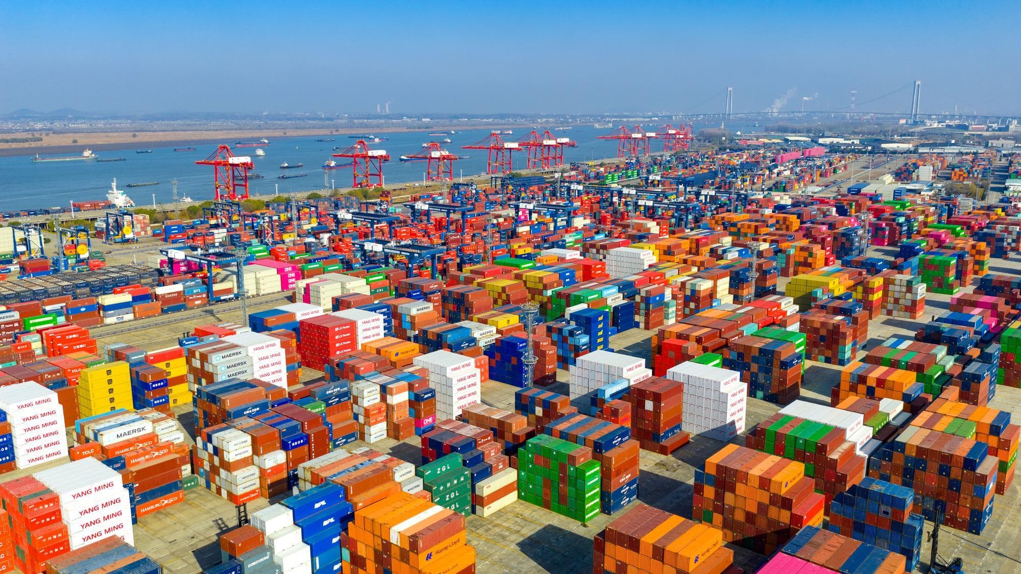 จีนเผย GDP ขยายตัว 5% ในไตรมาสแรก