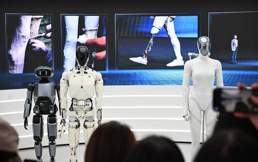 ประชุมโต๊ะกลมเศรษฐกิจจีน : ขุมพลังเศรษฐกิจระดับมณฑลของจีน ผู้นำการพัฒนา ‘พลังการผลิตใหม่ที่มีคุณภาพ’