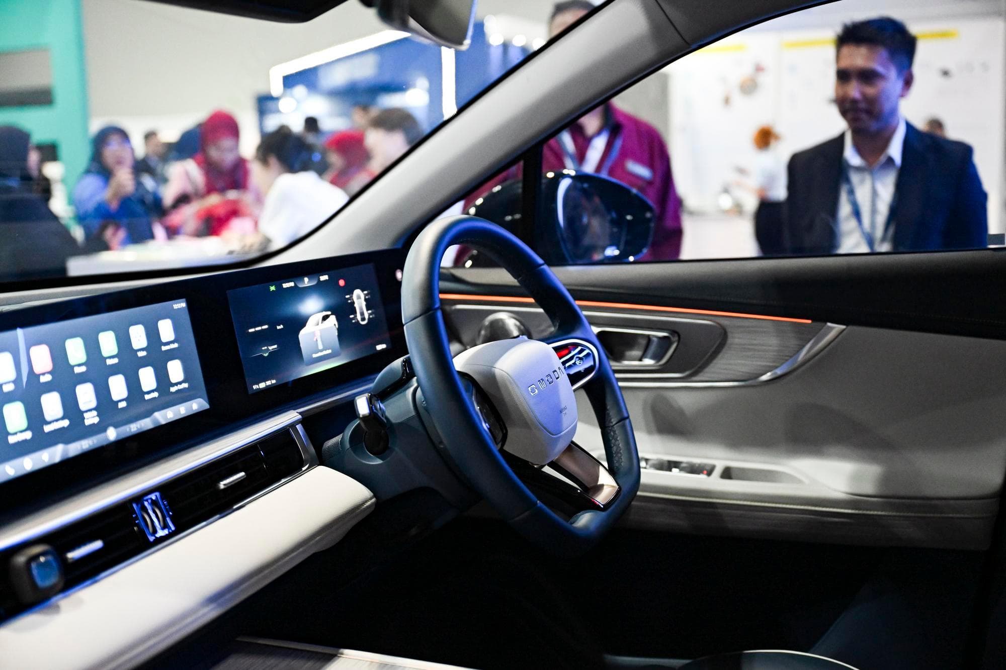 มาเลเซียชี้ประชาชนหันใช้ ‘รถอีวี’ มากขึ้น เหตุราคาเชื้อเพลิงผันผวน