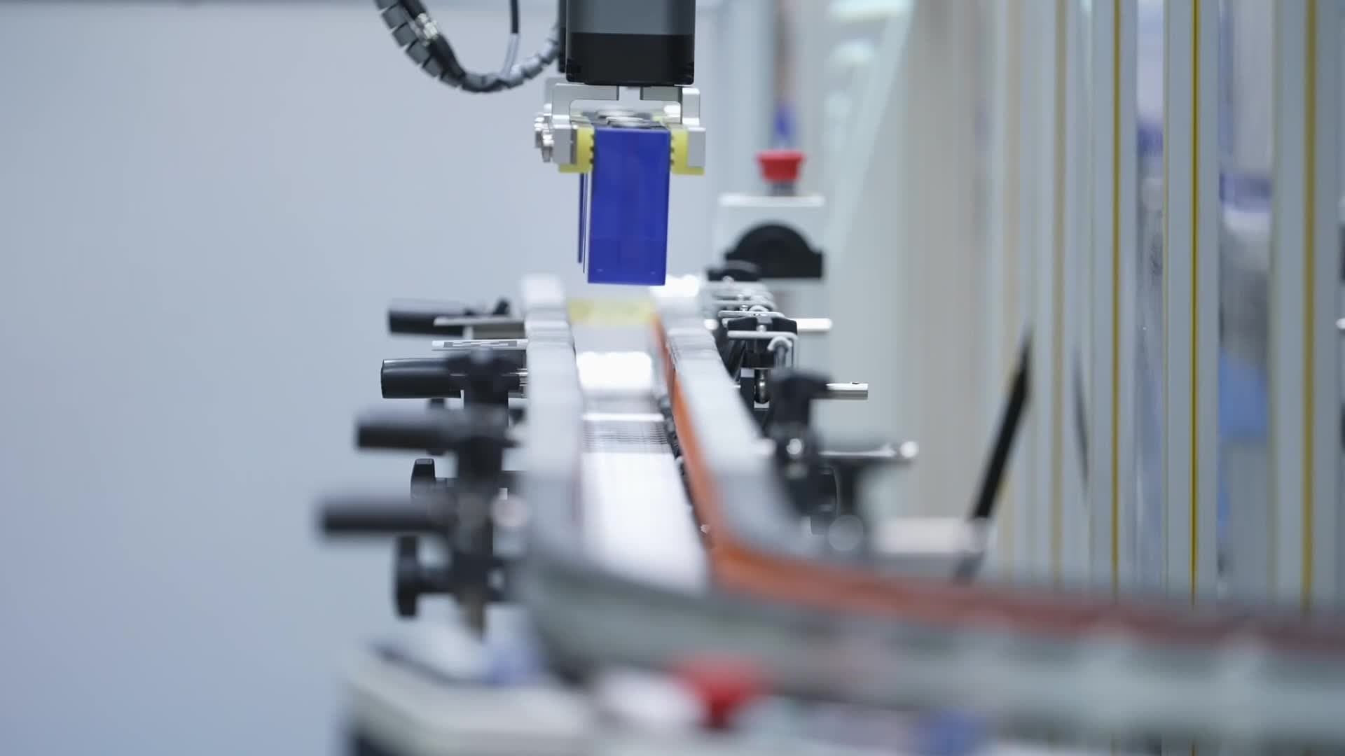 SAIC-GM ใช้หุ่นยนต์อัจฉริยะ ‘เหนิงจ่าย NO. 1’ ประมวลผลข้อมูลใน 1 วินาที