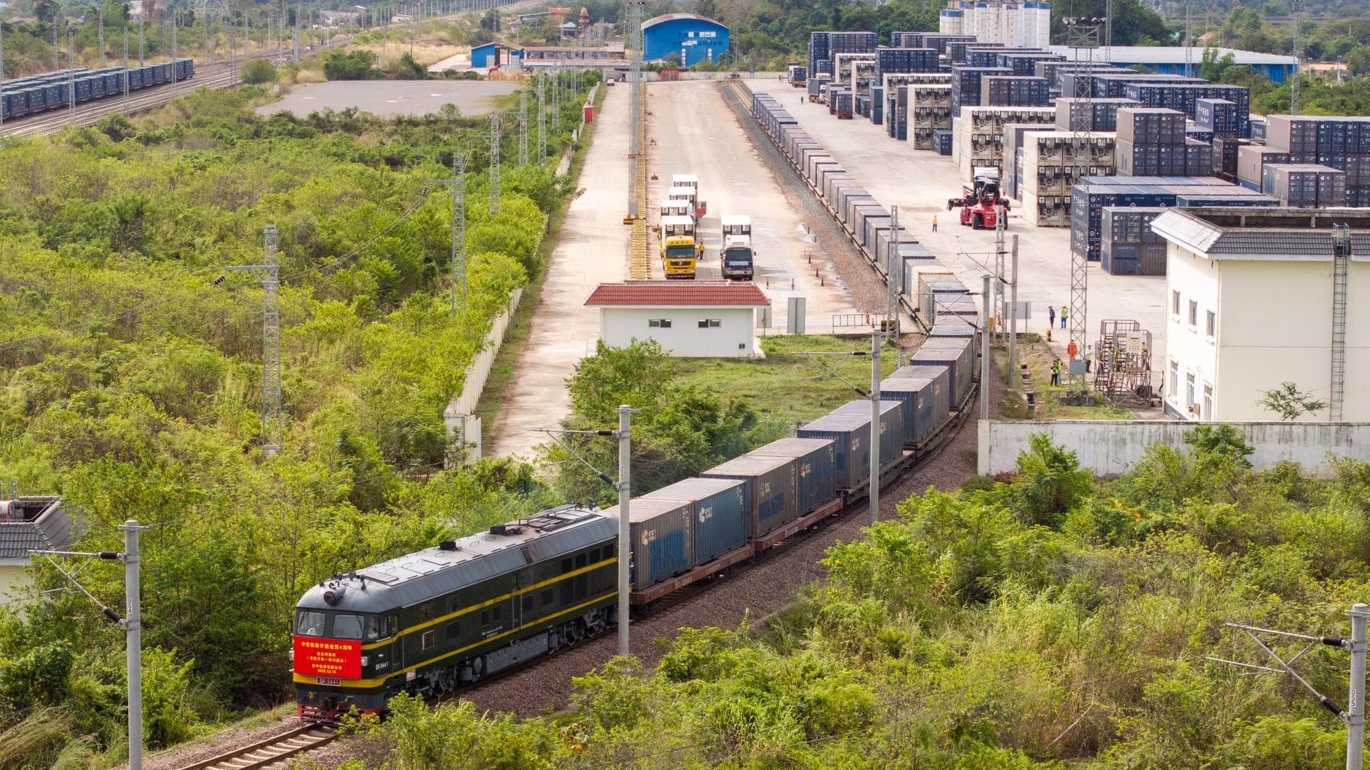 การค้าข้ามพรมแดนผ่าน ‘รถไฟจีน-ลาว’ ทะลุ 8 หมื่นล้านหยวน