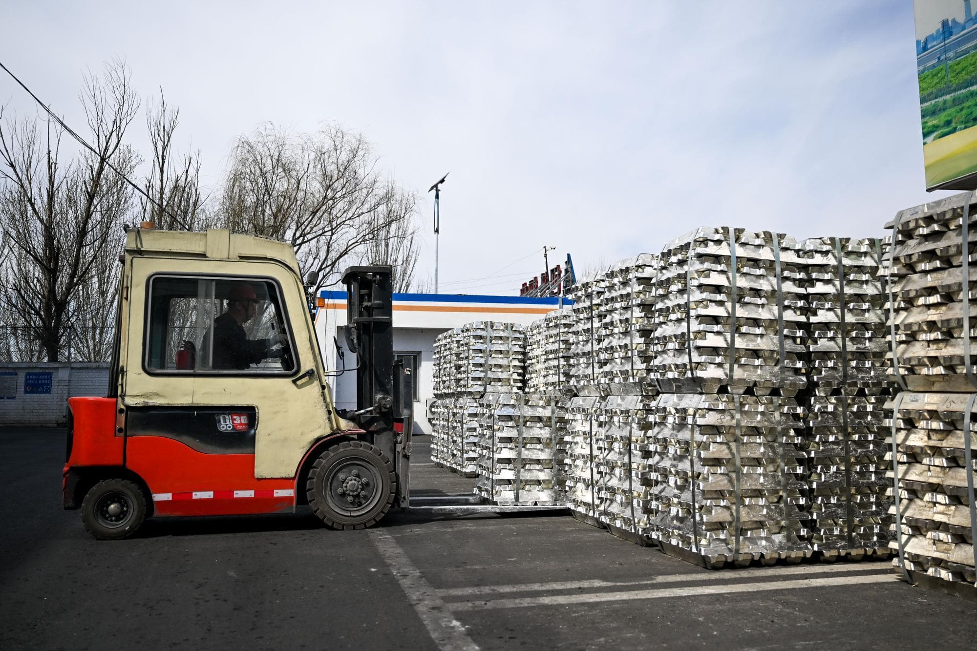 อุตสาหกรรม ‘อะลูมิเนียม’ ในเปาโถว เปลี่ยนผ่านสู่การผลิตแบบรักษ์โลก